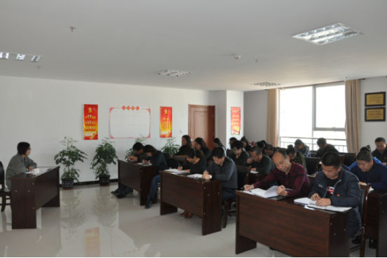 集團(tuán)黨委委員、副總經(jīng)理劉玲同志宣講黨的十九大精神
